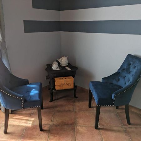 Da Fabiana Bed & Breakfast Bossolasco Bagian luar foto