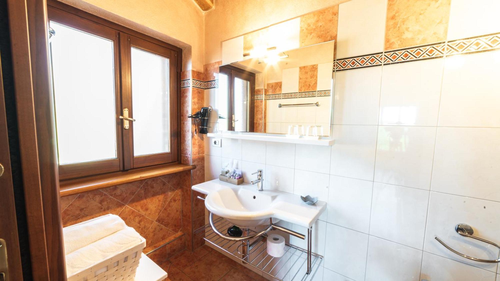 Da Fabiana Bed & Breakfast Bossolasco Bagian luar foto