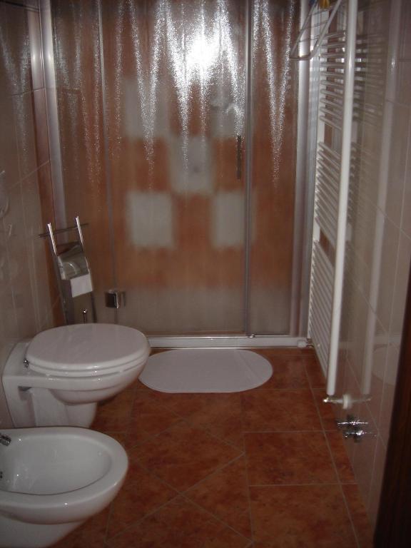 Da Fabiana Bed & Breakfast Bossolasco Ruang foto