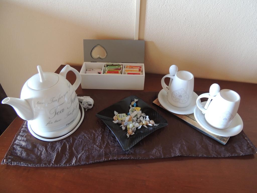 Da Fabiana Bed & Breakfast Bossolasco Bagian luar foto