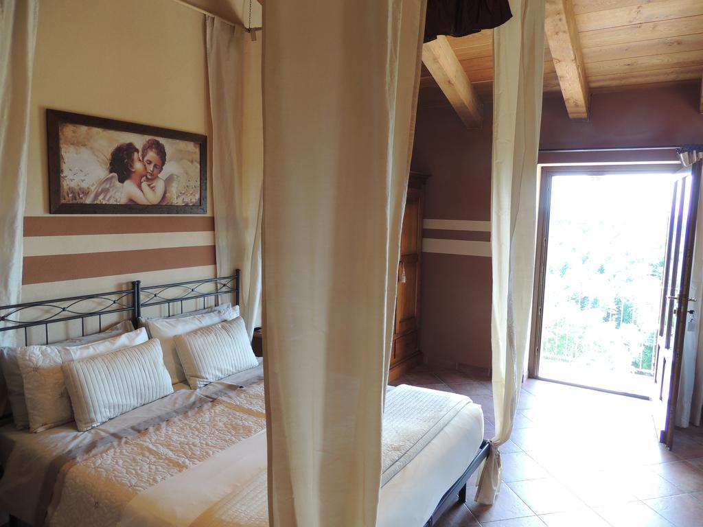 Da Fabiana Bed & Breakfast Bossolasco Bagian luar foto