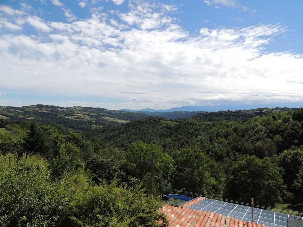 Da Fabiana Bed & Breakfast Bossolasco Bagian luar foto