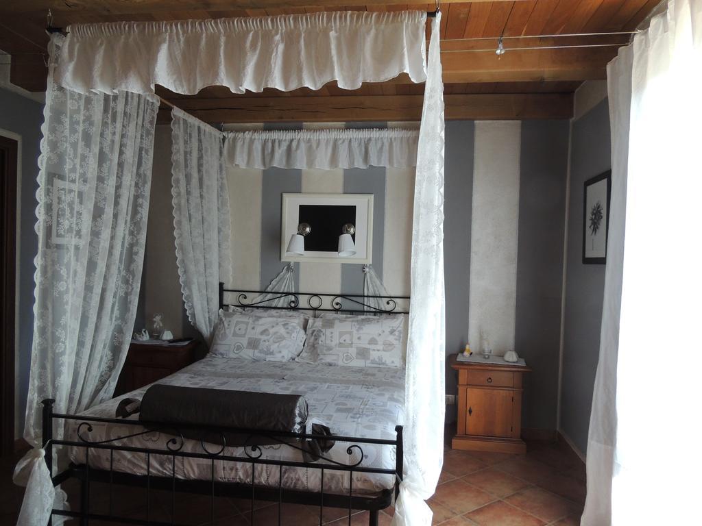 Da Fabiana Bed & Breakfast Bossolasco Bagian luar foto