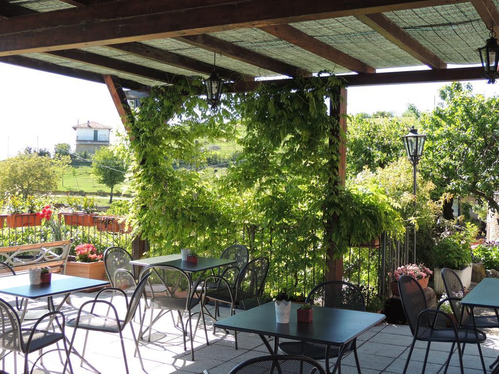 Da Fabiana Bed & Breakfast Bossolasco Bagian luar foto