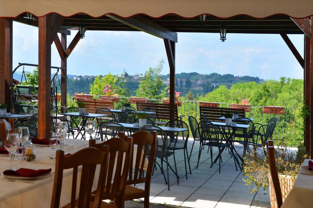 Da Fabiana Bed & Breakfast Bossolasco Bagian luar foto