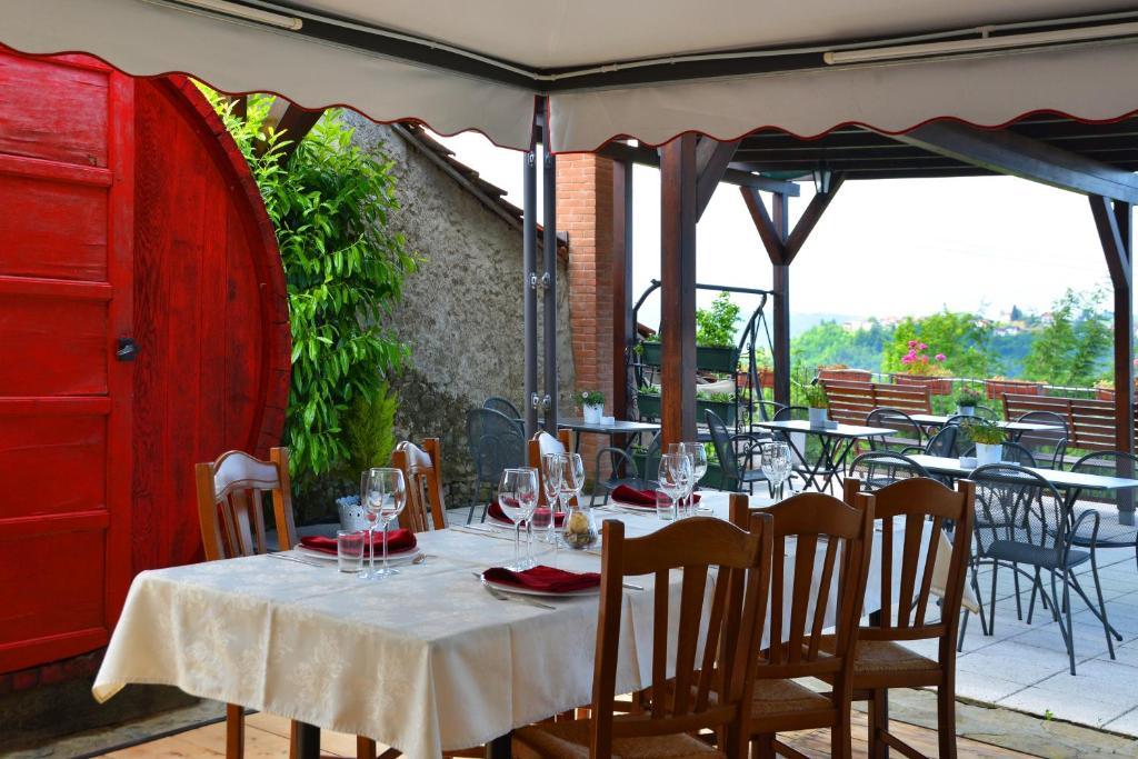 Da Fabiana Bed & Breakfast Bossolasco Bagian luar foto